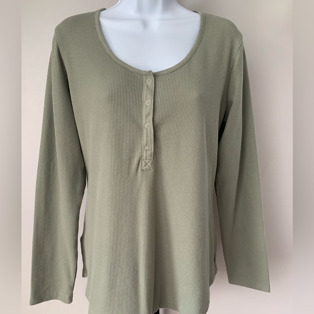 Eddie Bauer Sage Green Long Sleeve Top
